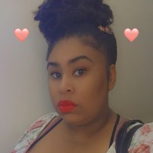 Meet your Posher, Johnise